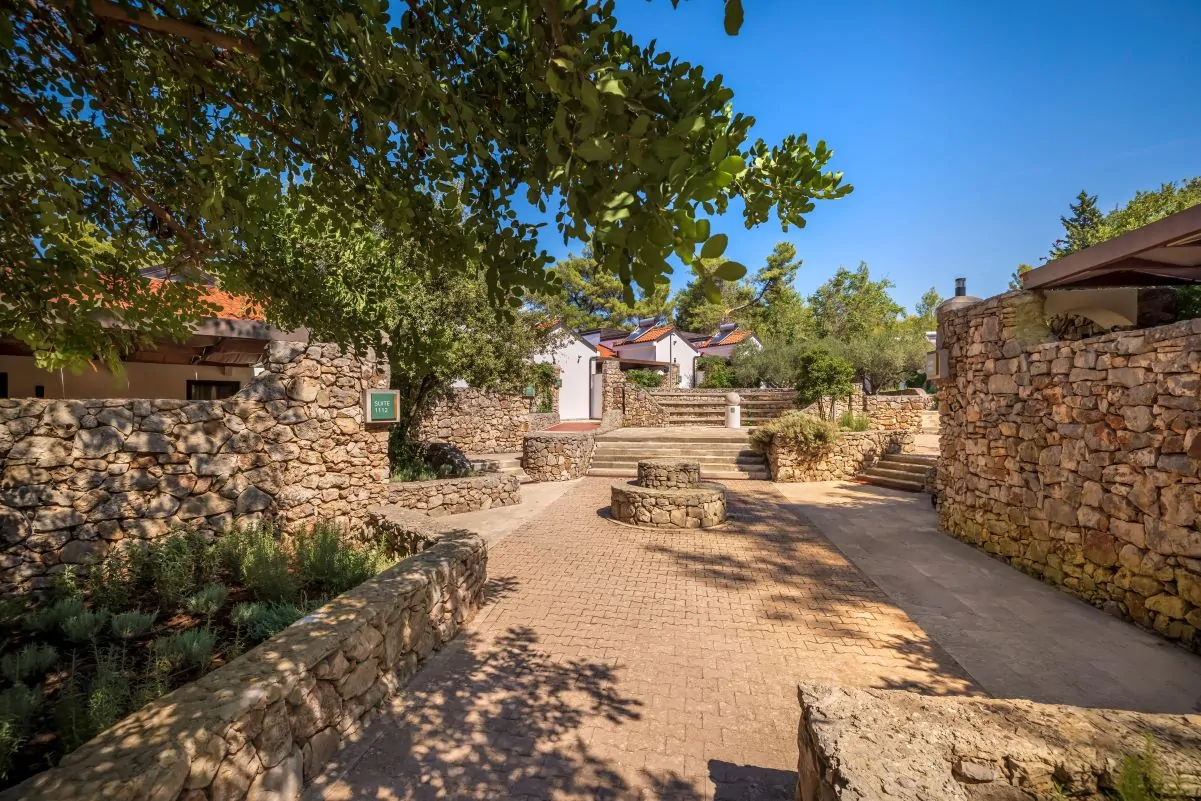 Eding Trim apartmani i recepcija u TN HELIOS FAROS slika