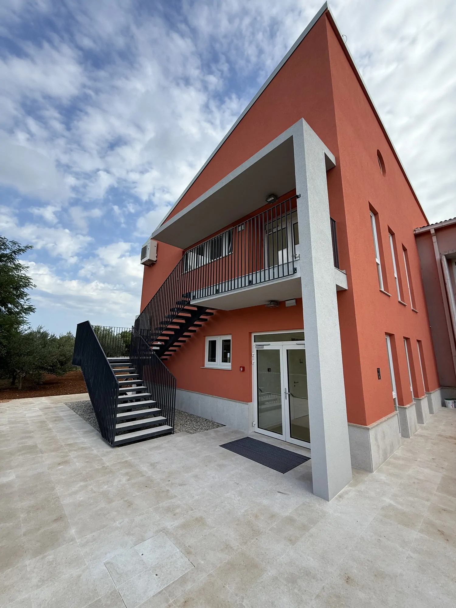 Eding Osnovna škola Dobrinj slika