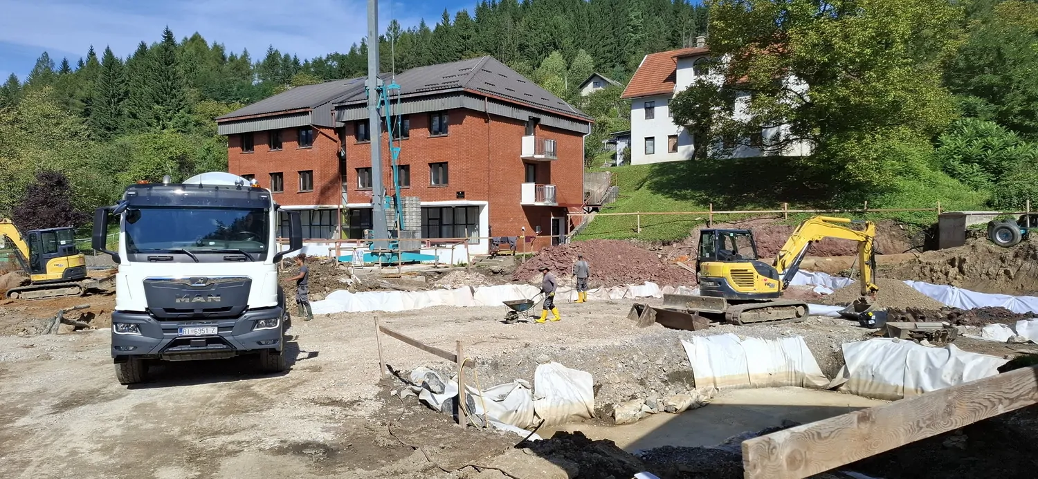 Eding Školska sportska dvorana Moravice slika